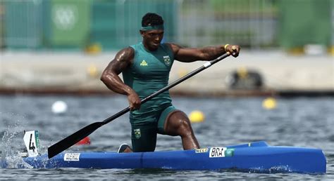 Isaquias Queiroz Leva A Medalha De Ouro Nas Olimp Adas De T Quio