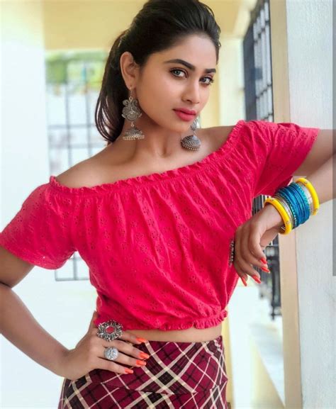 Shivani Narayanan Hot Pics Bikini Photos