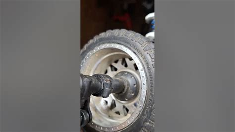 How Do I Remove My Hubcap Youtube