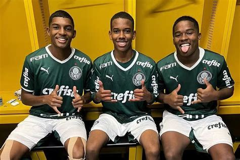 Palmeiras Lucra Quase R Milh Es Trio De Crias Da Academia