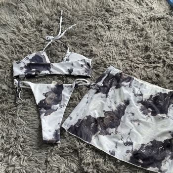 Wholesale New Padded Tie Dyed Halter Backless Tube Top Self Tie Thong Sexy Two Piece Bikini With