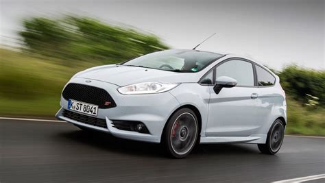 New Ford Fiesta St Uk Spec Review Pictures Auto Express