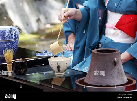 Japanese green tea ceremony in garden Stock Photo - Alamy