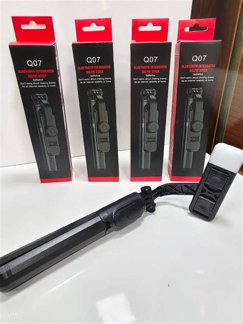 Black Q Bluetooth Integrated Selfie Stick Abs Plastic Mobile At Rs