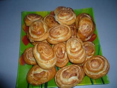 Булочки с сахаром : Выпечка сладкая
