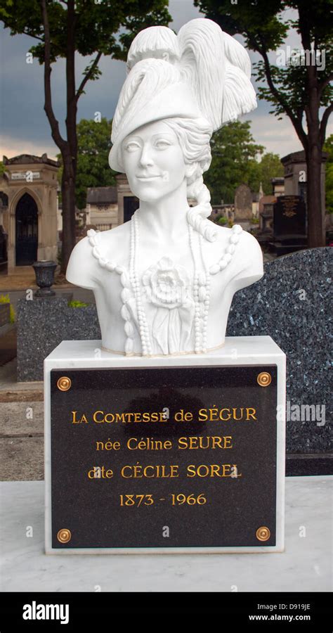 Grave At Montmartre Cemetery In Paris France Stock Photo Alamy