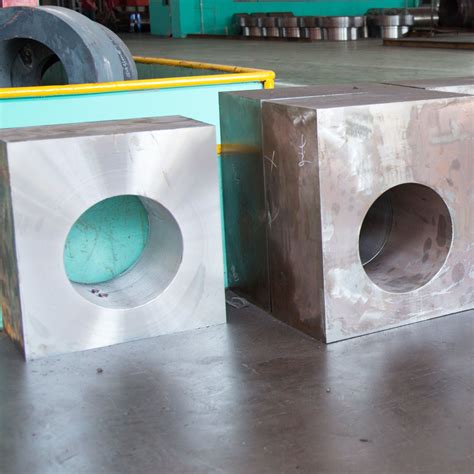 Crmo ODM Alloy Steel Hot Forged Cylinder Block Block And OEM Forged
