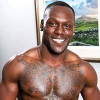 BBC Stud Osiris Blade Makes Out With Leo Brooks Gay XHamster