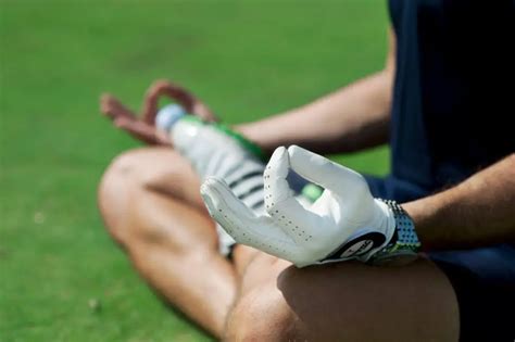 Yoga for Golfers: Stretching to Reach the Green | Hombre Golf Club