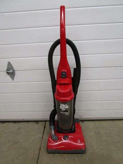 Dirt Devil Ultra Swivel Glide Bagless Upright Vaccum Oberman Auctions