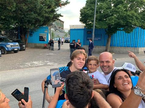 Foto Che Entusiasmo A Castel Di Sangro Bagno Di Folla E Sessione