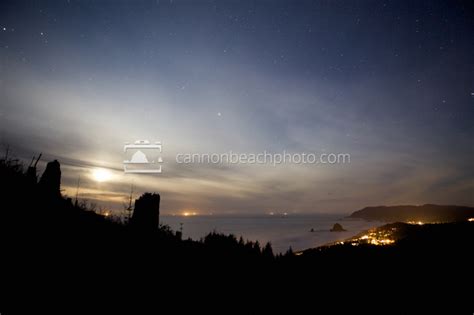 Moon Sky And Stars Above Cannon Beach Cannon Beach Photo