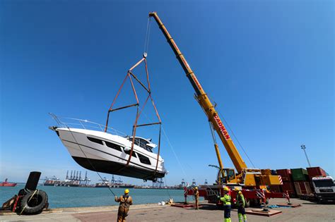 Mobile Crane Hire In Essex And East Anglia Cadman Cranes