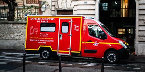 Paris Trois Morts Lors Dun Incendie Dun Immeuble Du 11e Arrondissement