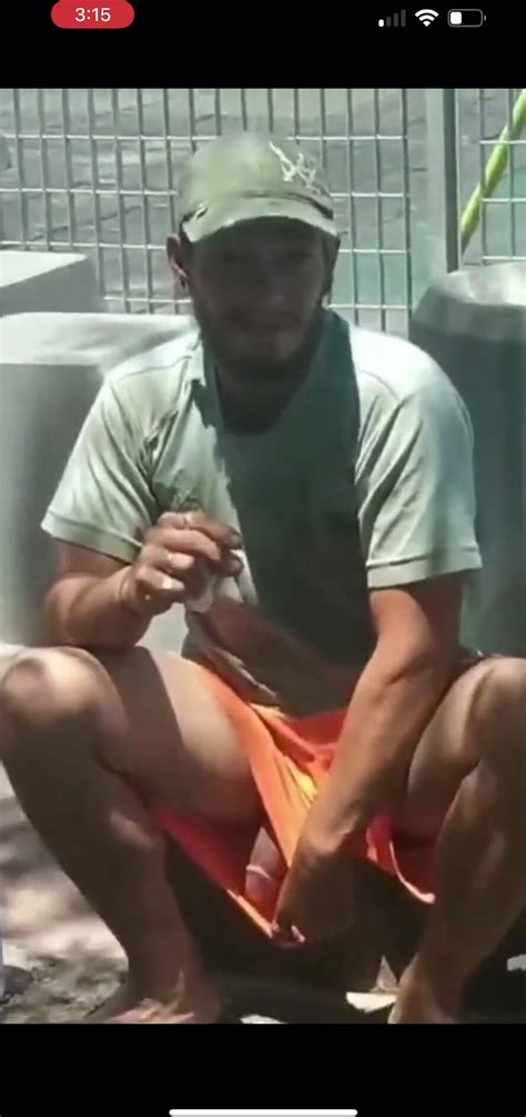 Hot Str8 Dude Shows HUGE D ThisVid