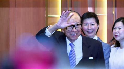 Hong Kong S Richest Man Li Ka Shing To Retire Video Dailymotion