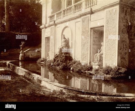 Fountain under the Casina Pio IV, Vatican Gardens, SCV Stock Photo - Alamy