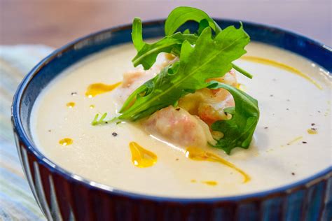 Сливочный крем-суп с креветками — легкий и насыщенный - СделаемВкусно.ру