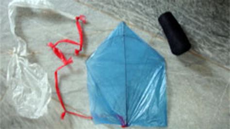 Make A Kite Out Of A Plastic Bag