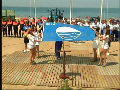 Chipiona abrió la temporada de playas con el mayor número de banderas