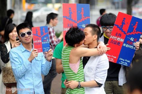 In Cina sentenza storica pro gay è la vittoria dei compagni il manifesto