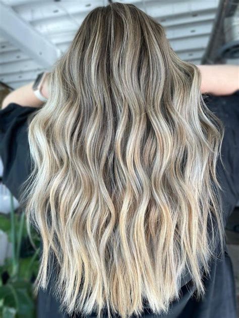 50 Blonde Highlights Ideas For A Chic Makeover In 2024 Hair Adviser