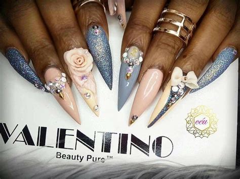 Pin By Vianey Banda On Nails Valentino Nail Designs Valentines