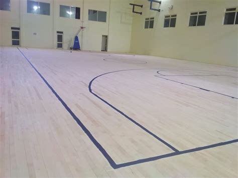 Natural Maple Wood Basketball Court Flooring Surface Finish Matte