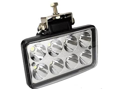 Farol Auxiliar Retangular LED Branco 150x90mm 8 LEDs