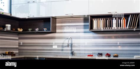 Modern kitchen backsplash Stock Photo - Alamy