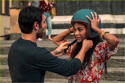 Zoe Saldana's Life Changes Thanks to Love In Netflix's 'From Scratch ...