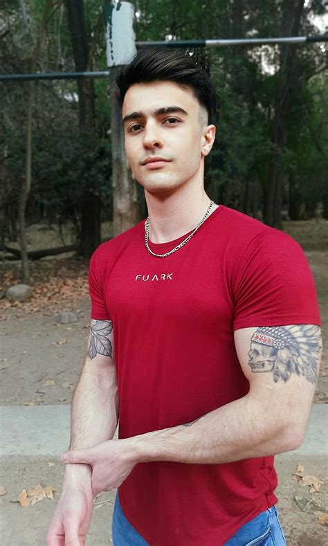 Could I Be Considered Hot With My Shirt On Scrolller