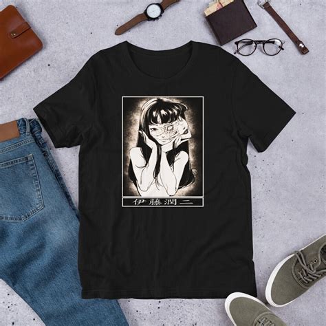 T Shirt Tomie Junji Ito Uzumaki Anime Guro Japanese Suehiro Maruo