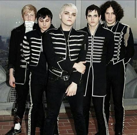 Pin Di Quincy Su Everyone Is Beautiful And Im So Gay That It Hurts Rubriche