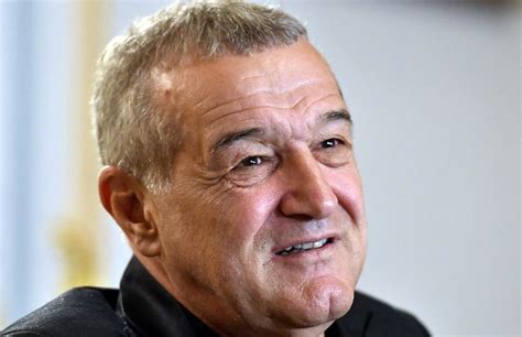 Imagini Colosale Cu Gigi Becali Pe Muntele Athos VIDEO