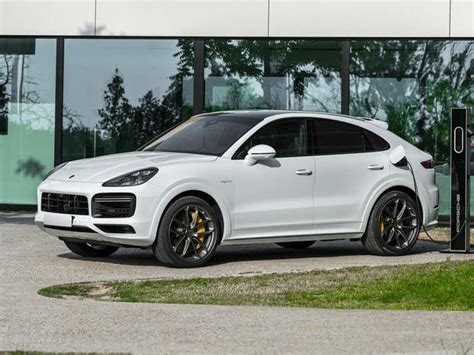 2023 Edition Platinum Edition Coupe Awd Porsche Cayenne E Hybrid For