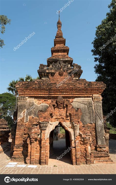 Stupa Yadana Hsemee Yadana Hsimi Complejo Pagoda Inwa Myanmar Asia