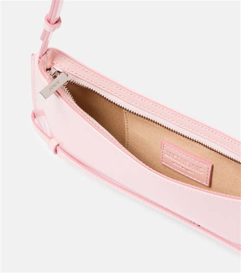 Le Bisou Ceinture Patent Leather Shoulder Bag In Pink Jacquemus