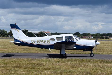 G Bbeb Piper Pa Cherokee Arrow Ii Lee On Solent Graham Tiller