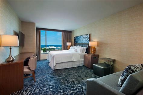 Downtown Milwaukee Hotel Rooms in Wisconsin | The Westin Milwaukee