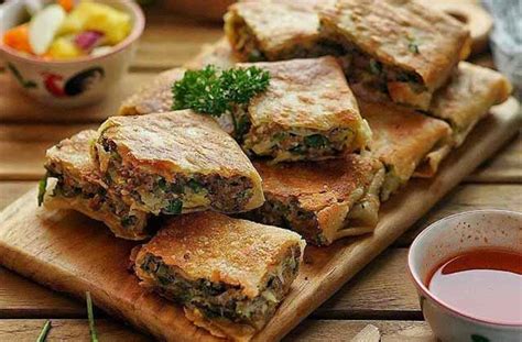 Resep dan Cara Membuat Martabak Telur Enak Super Gurih dan Praktis