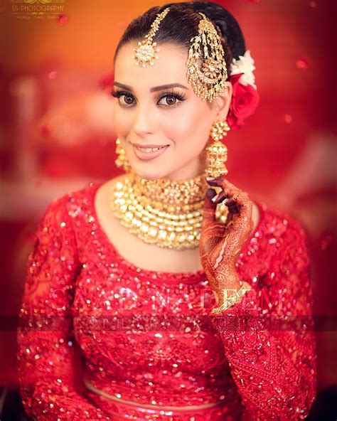 Iqra Aziz Wedding Photos With Yasir Hussain - Complete Photoshoot