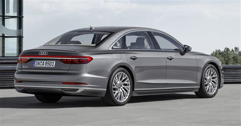 Новый седан Audi A8: хайп, автопилот и массаж для ног — Авторевю