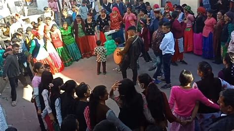 Pahari Angan Dance Jaunsari पहाड़ी आंगन डांस Pahari Culture Vidio