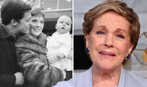 10 Hot Sexy Emma Walton Hamilton Bikini Pics