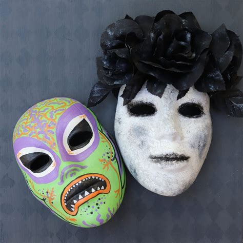 Decorative Halloween Mask DIY - Morena's Corner