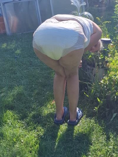 Post 726701407092260865 Mature Women Diapers Tumblr Tumbex