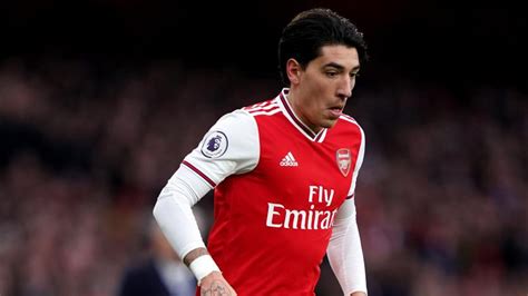 Héctor Bellerín Entra En La Agenda Del Barcelona