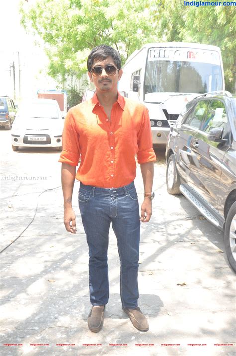 Siddharth Tamil Actor Photos Stills - photo #278112