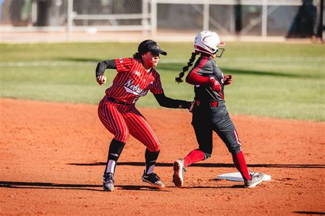 Huskers Softball Recap Huskers 4 New Mexico St 1 Nebraska Rhonda Revelle Brooke Andrews Sarah